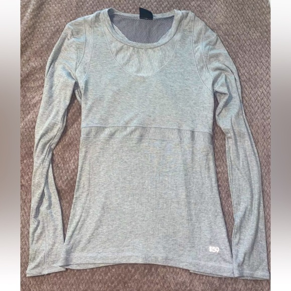 Splits59 Women’s Gray Long Sleeve Athletic Tee Mesh Panel Sz M Excellent - Picture 1 of 5